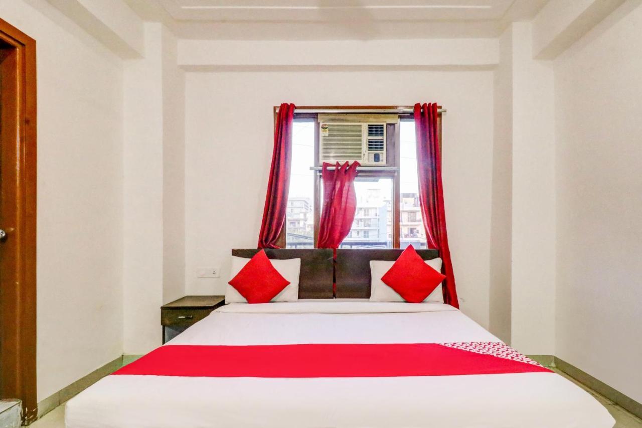Hôtel Oyo 71597 The Shivaay Residency à Gurgaon Extérieur photo