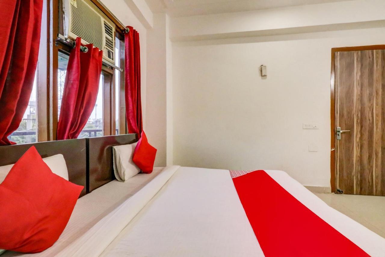 Hôtel Oyo 71597 The Shivaay Residency à Gurgaon Extérieur photo